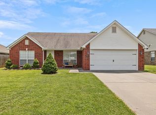 2301 Bunker Ln, Farmington, AR 72730