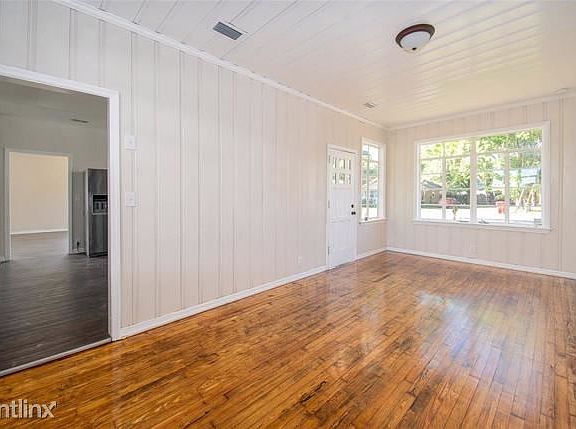 4th image of 1308 S Evers St