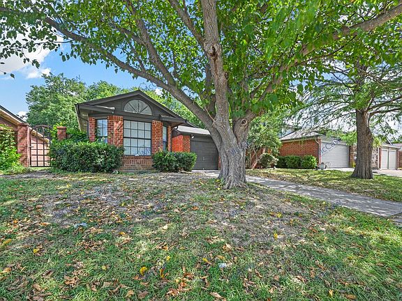 2nd image of 4725 Poppy Dr E