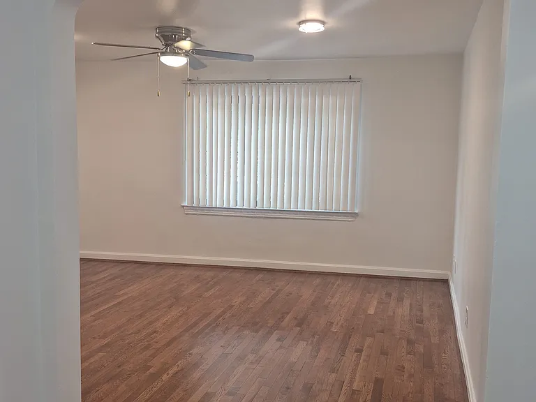 2063 Beechmont Ave #4 — Photo 11