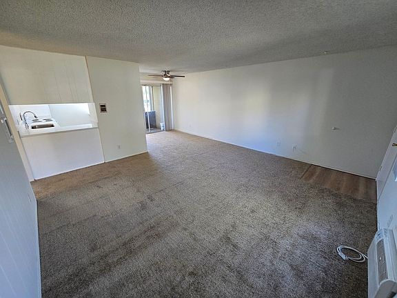 3rd image of 4410 Marlborough Ave APT 1