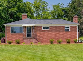 4249 High Point Rd, Winston Salem, NC 27107