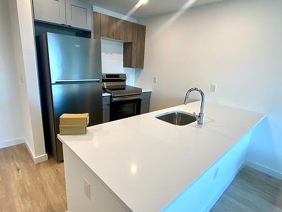 3rd image of 506 Market St #4F