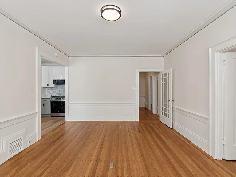 1370 Filbert St #1 — Photo 9