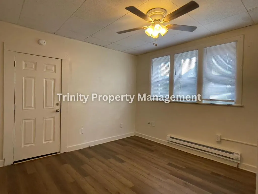 101 Lang Ave Apt A Clarksburg, WV 26301 — Photo 2