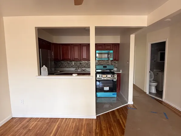 (undisclosed Address), Bronx, NY 10469