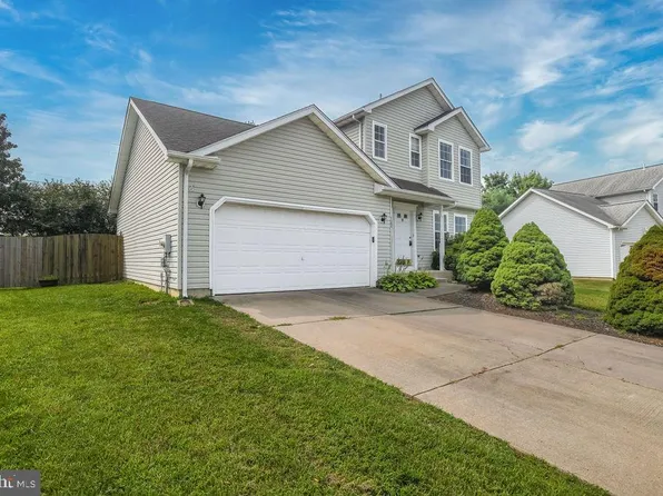 122 Sweetbay Ln, New Castle, DE 19720