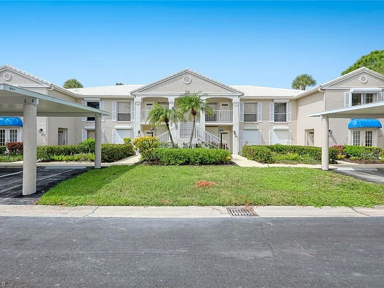 881 Gulf Pavilion Dr #201 — Photo 9