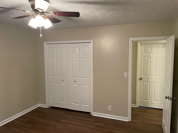 3rd image of 3712 Lowndesboro Ct
