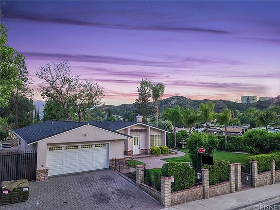 4th image of 14852 Canna Valley St