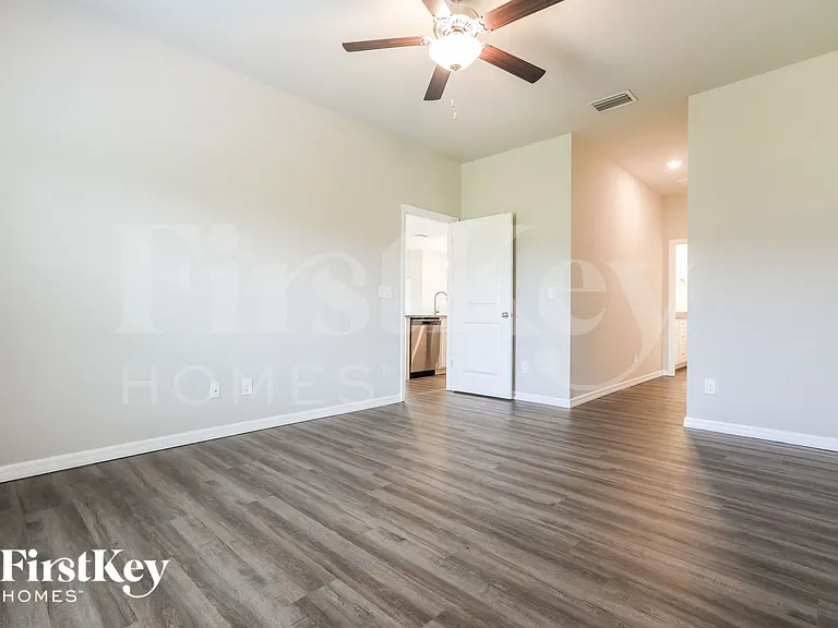 12873 Xavier Ave — Photo 8