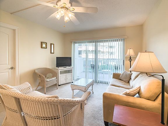 4th image of 1600 Via De Luna Dr #202E