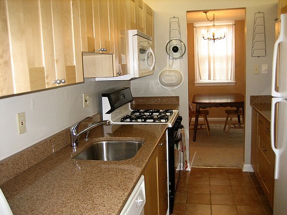NEW KITCHEN 