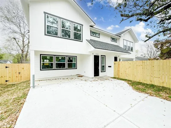 11514 Courtshire Rd, Houston, TX 77076