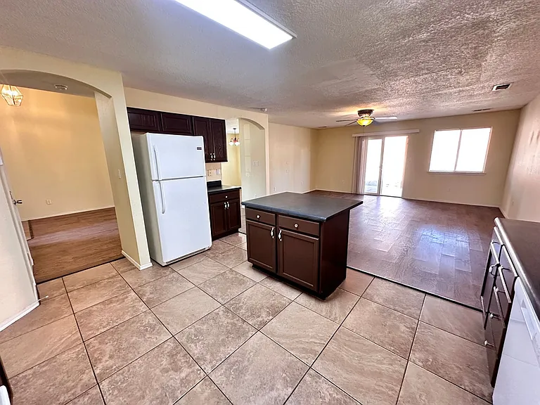 559 Sky Tower St SW — Photo 10
