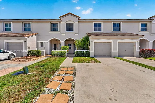 16889 SW 1st Mnr Photo 1