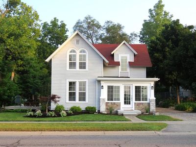212 S Pontiac Trl, Walled Lake, MI, 48390