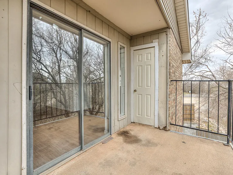 6728 N Meridian Ave #F — Photo 44