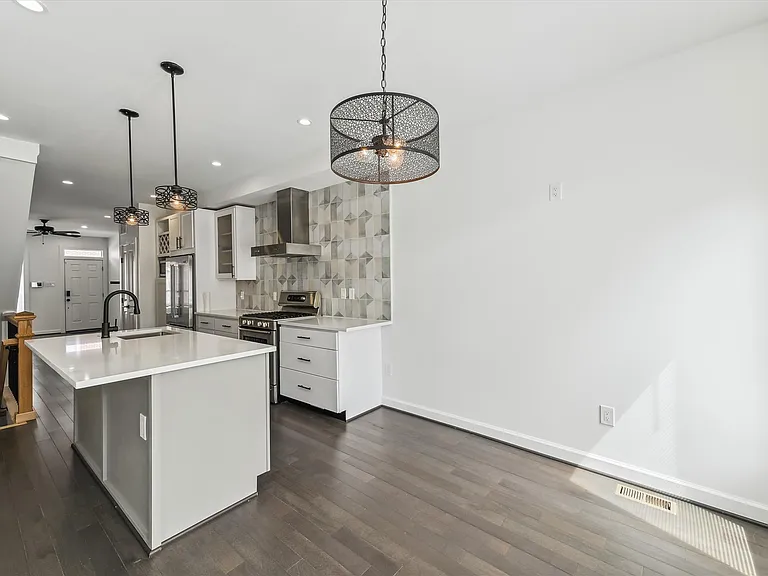 619 Wyeth St #1 — Photo 12