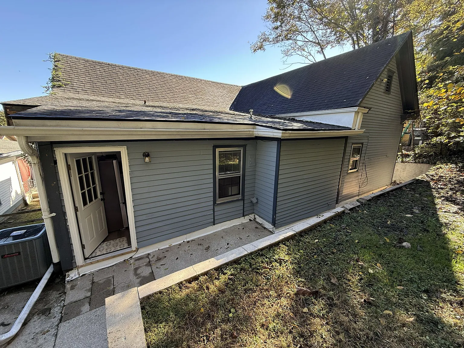 3 bed, 2.0 bath, 1630 sqft, $1,799 — Photo 4