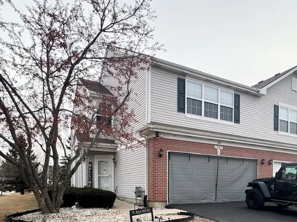 1267 W Black Wolf Rd, Round Lake, IL 60073