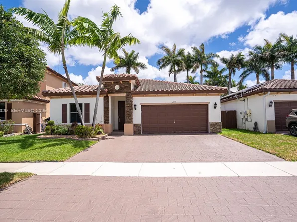 2655 NE 2nd Dr, Homestead, FL 33033