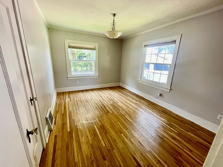 1715 S Kimbrough Ave — Photo 13
