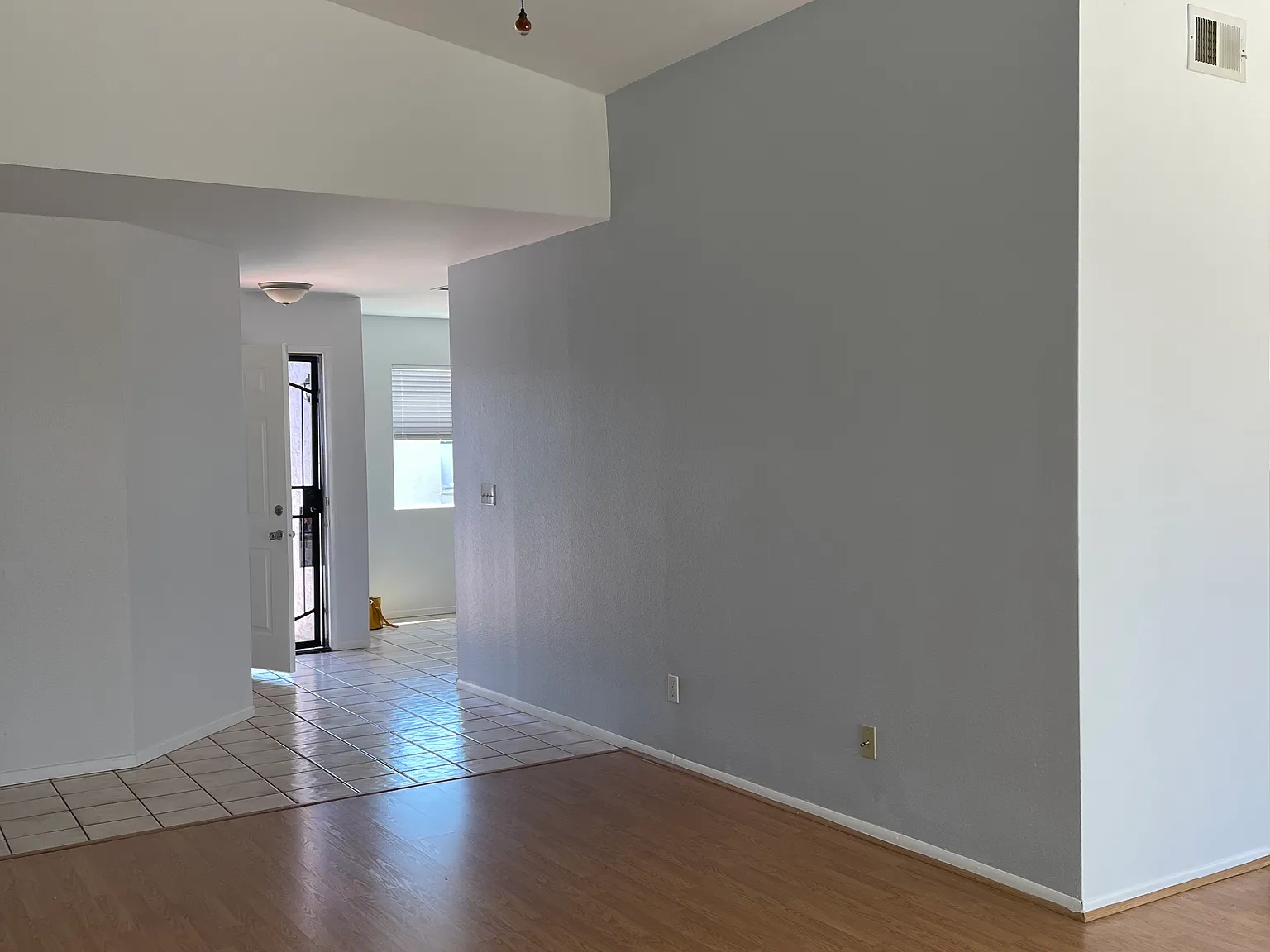 3 bed, 1344 sqft, $3,875 — Photo 4
