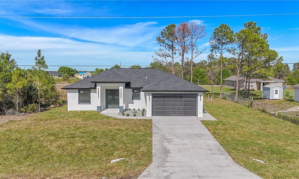 1st image of 2028 Xelda AVE N