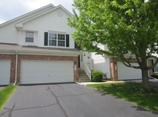 876 Stuarts Dr #3102, Saint Charles, IL 60174