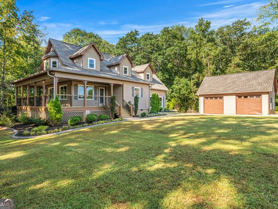 752 Lawshe Rd, Senoia, GA 30276