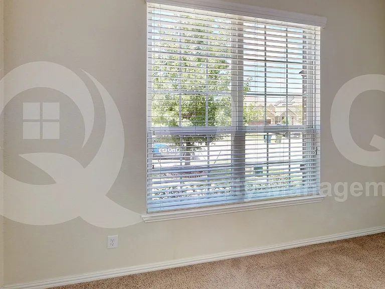 211 Copper Canyon Dr — Photo 17