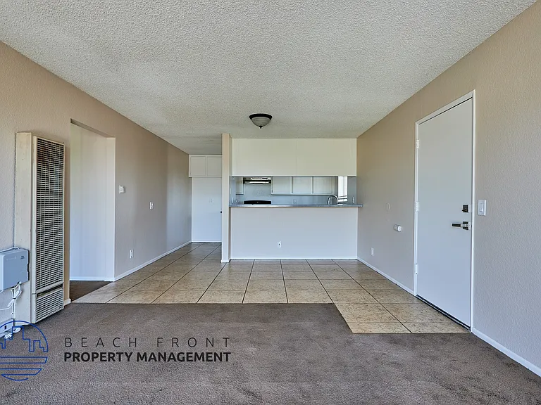 1636 E 6th St — Photo 5