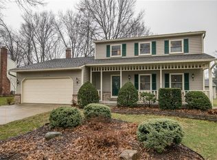 1398 Newport Dr, Macedonia, OH 44056