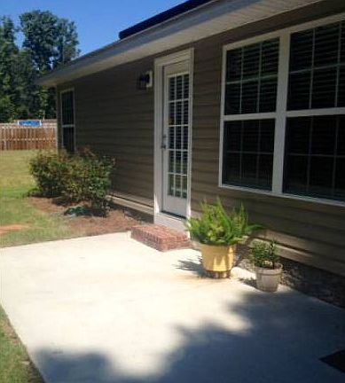 2nd image of 807 Westlawn Dr