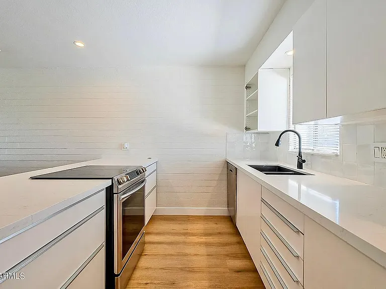 3737 E Turney Ave #208 — Photo 5