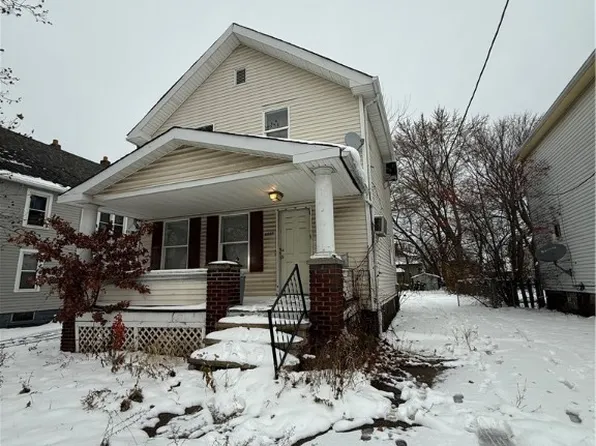 8005 Vineyard Ave, Cleveland, OH 44105