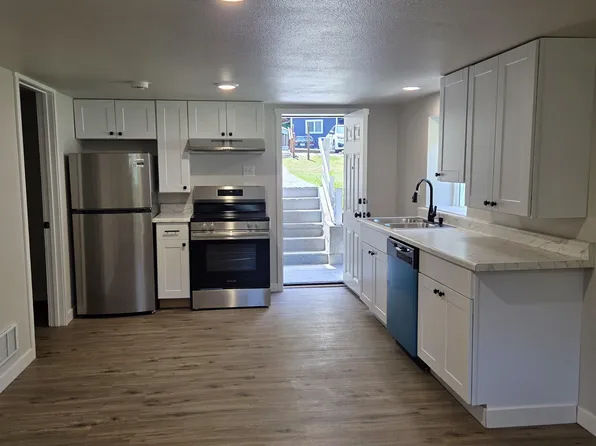 16405 Maple Valley Hwy #A2, Renton, WA 98058