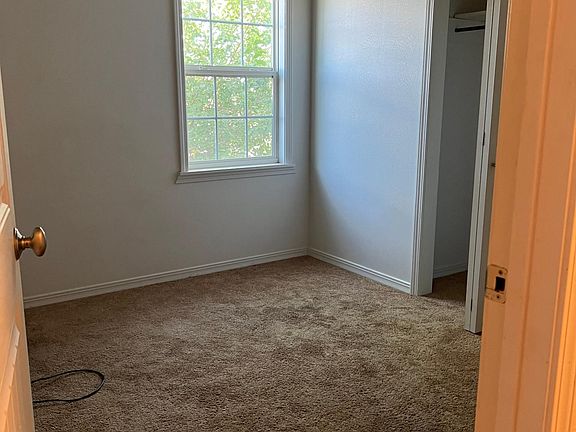 3rd image of 309 E 48th St