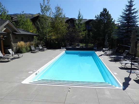 4th image of 1489 Moraine Cir #32