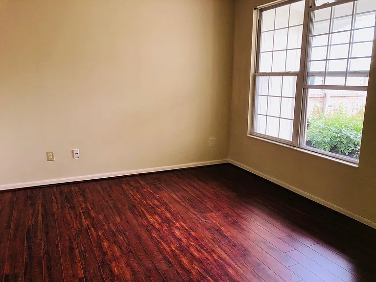 5667 Dockside Dr — Photo 23