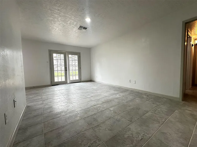 7718 Mosewood St — Photo 5
