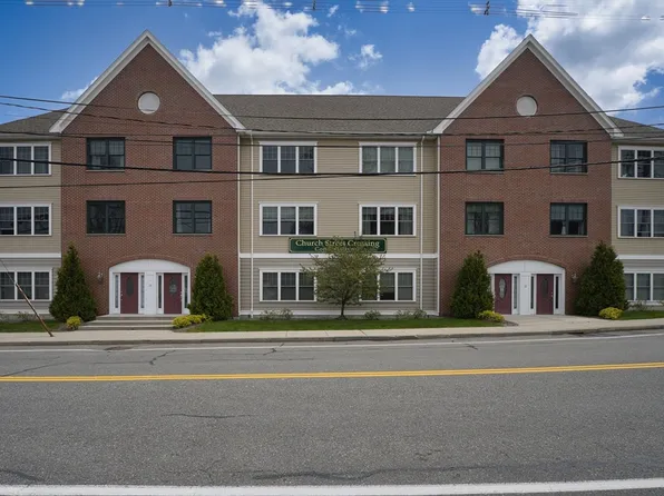 15 Church St Unit 204, Wilmington, MA 01887