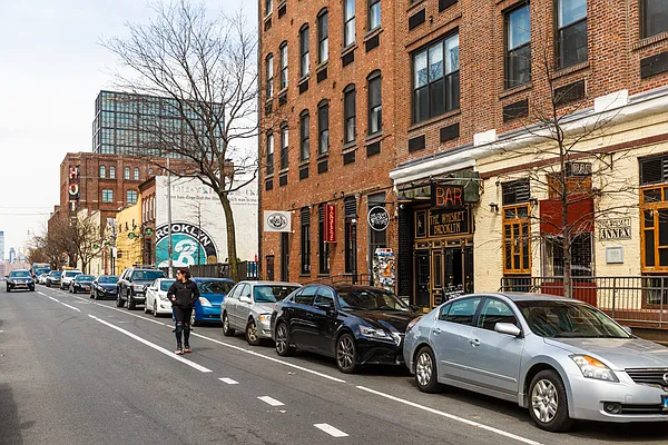 Rented by MNS | media 13