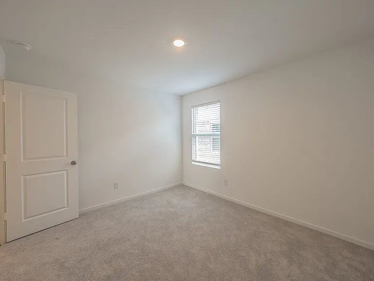 2105 Jesse James Ln — Photo 15