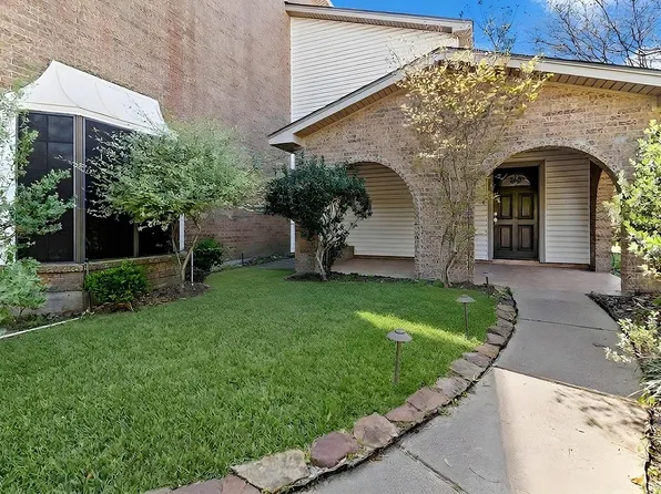 10703 Crestfield Ct, Houston, TX 77070