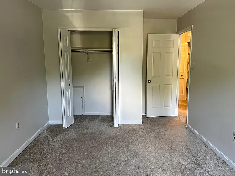 7384 Jiri Woods Ct — Photo 24