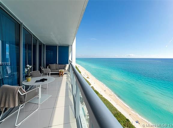 4th image of 6899 Collins Ave Unit 2202
