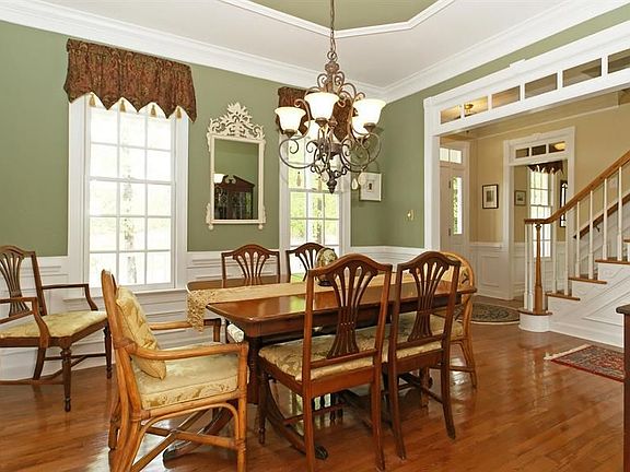 4th image of 805 Birkdale Dr