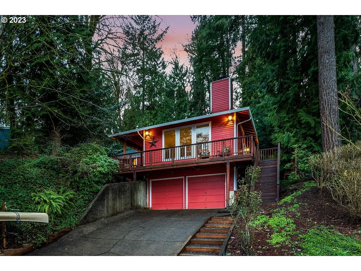 2026 Parkside Ct photo 1